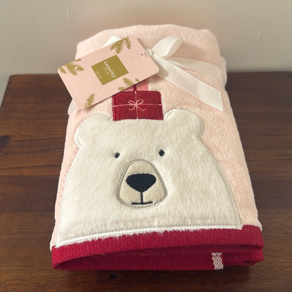 Kassatex Pink Polar Bear Christmas Hand Towels Set of 2 Holiday NEW